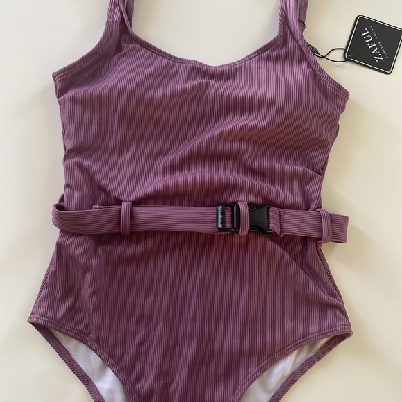Zaful One Piece with Removable Belt - Picture 2 of 5